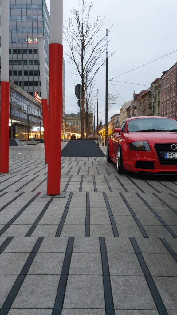 Audi TT 8N DMC Widebodykit - roter TT in Poznan