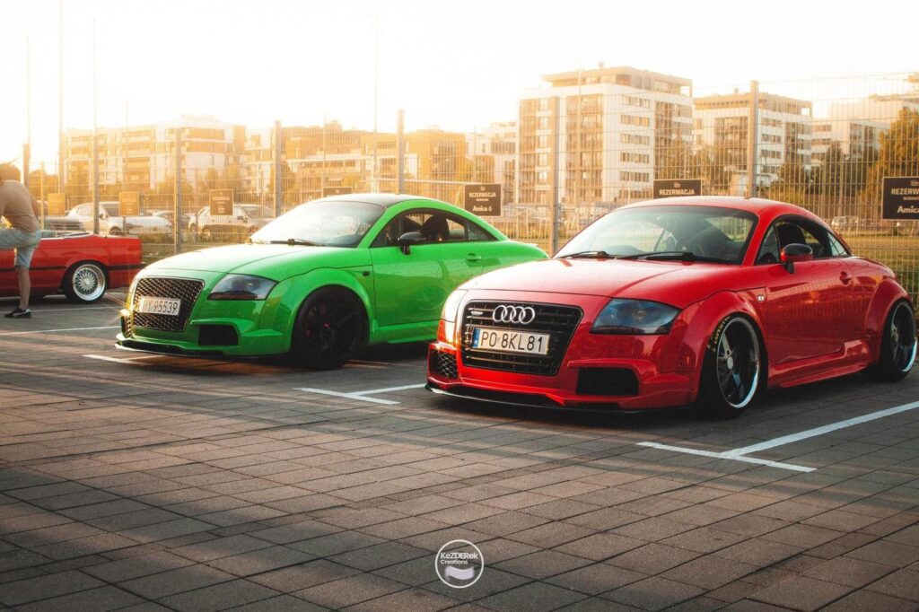 Audi TT 8N DMC Widebodykit - zwei TTs auf Autotreffen