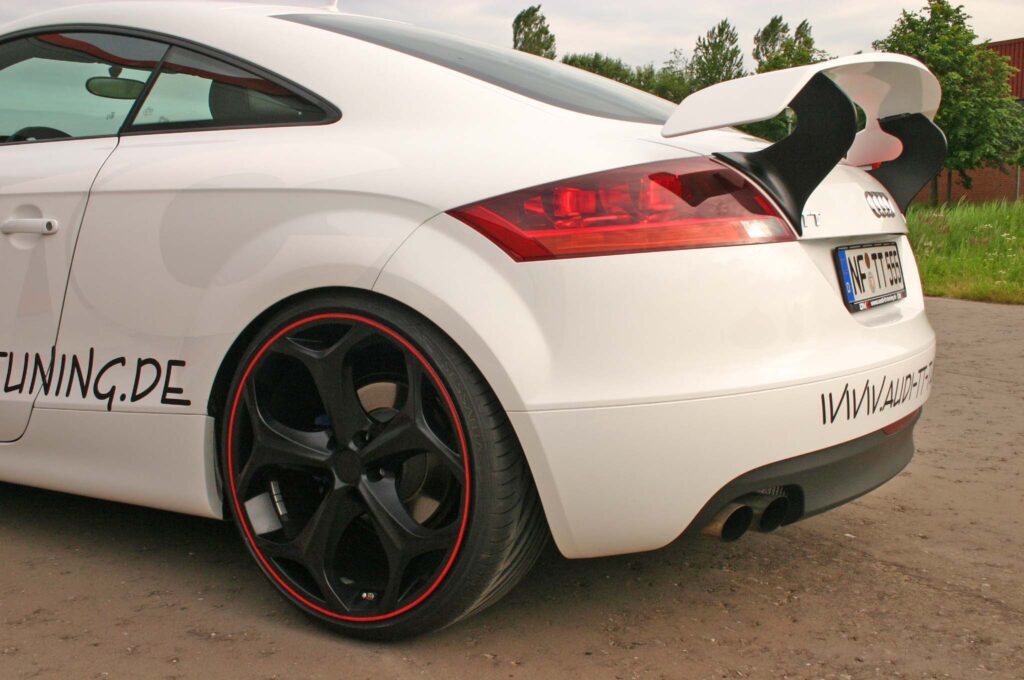 Audi TT 8J DMC Heckspoiler H2 Detailaufnahme