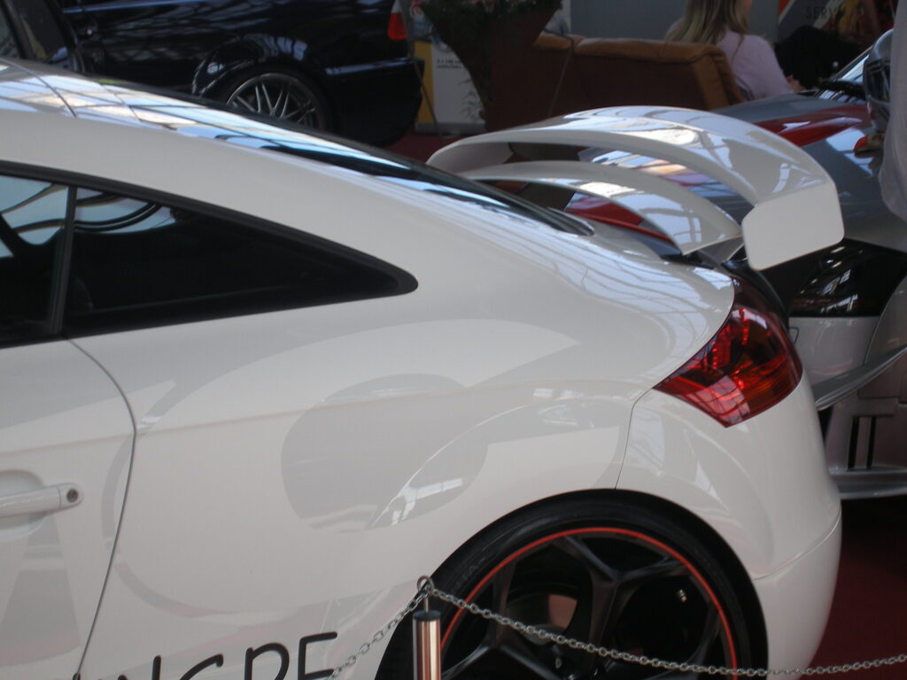 Audi TT 8J DMC Heckspoiler H2 Detailaufnahme